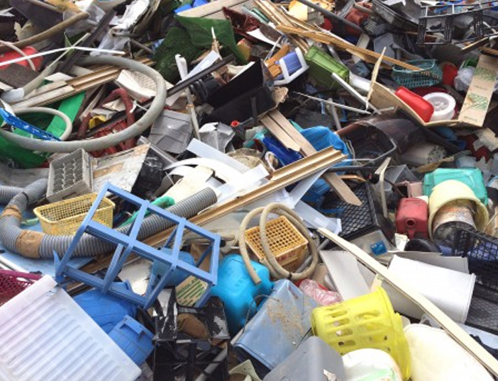 プラスチック類